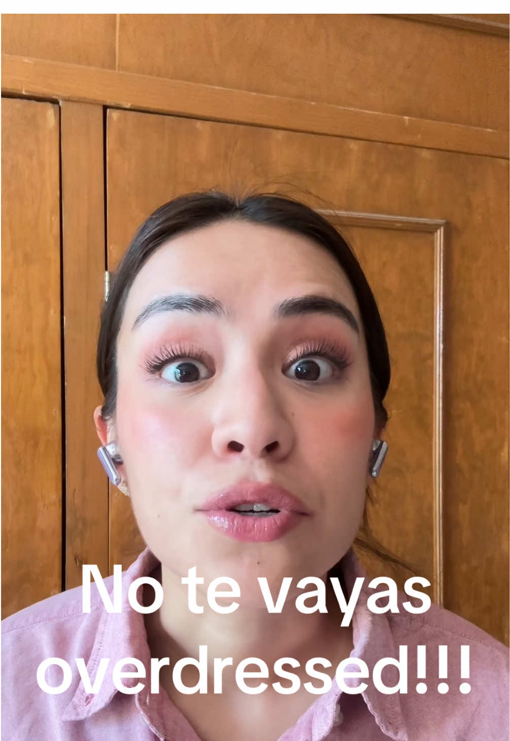 Insta: greciamango 💘 la gente que juzga es la más fea jajaja las bonitas nos vamos overdressed y no nos importa que nos miren tomándonos fotos 🫶🏼 tú vete como quieras y tómate las fotos que quieras bb, son tus recuerdos y tu comodidad tqm #consejos #cosasdechicas #outfit #moda #inspiracion #amigas #overdressed #girls #bestie #amorpropio #modafeminina 