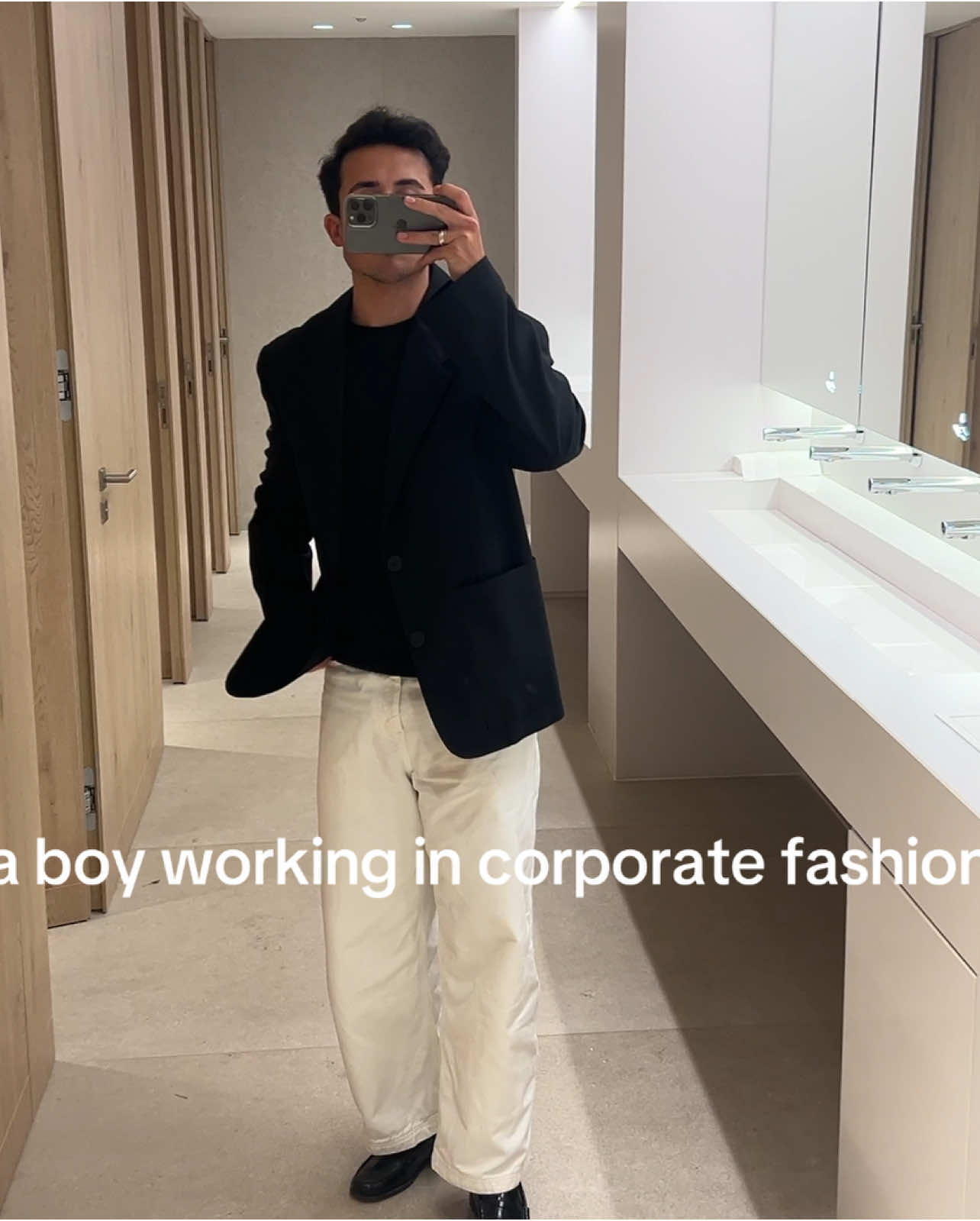 A day in my life working in fashion #fashion #fashionboy #business #dayinmylife  