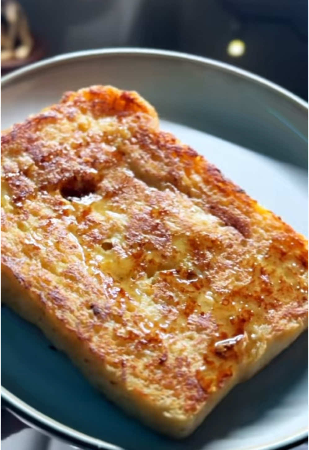 French toast cravings hitting hard this Ramadan! 🥞The perfect cozy and easy Iftar treat - crispy, fluffy, and oh-so-delicious! 😍🤤 Who’s making this today? #FrenchToast #RamadanCravings #IftarDelights #EasyIftar #CozyEats #SweetTooth #RamadanFood #HomemadeGoodness #GoldenToast #RamadanRecipes