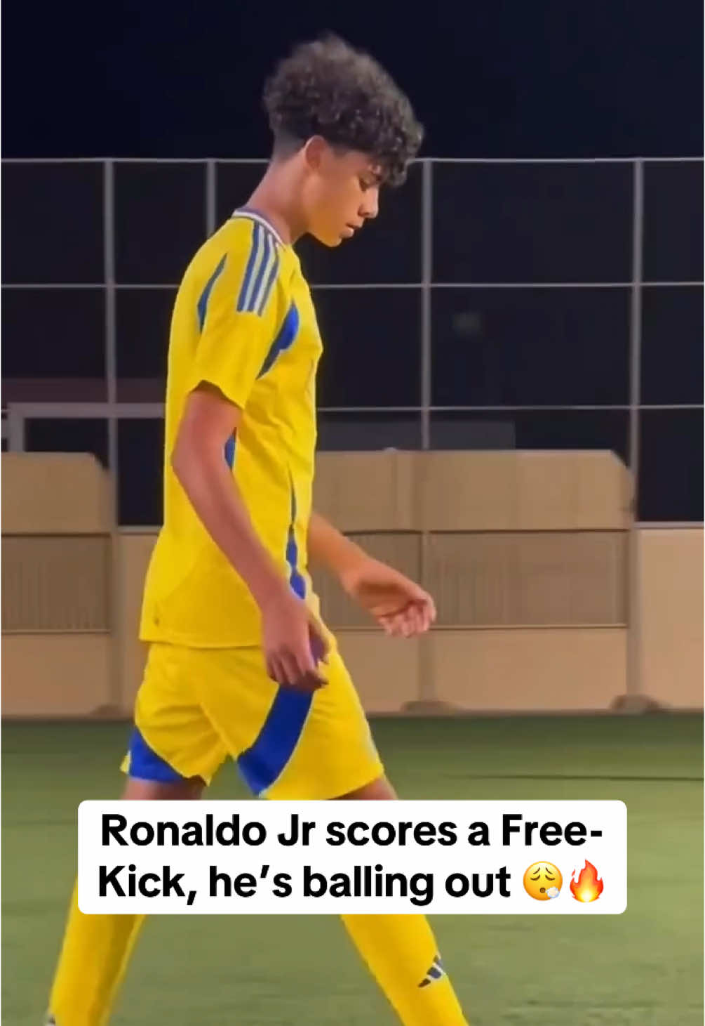 Ronaldo Jr scoring Free-kicks like his father 🥹🇵🇹🚀 (YT: Cristiano Vintage) #cristiano #cr7 #ronaldo #siuuuu #goat #cristianoronaldo #ronaldojr #golazo #goal #freekick #alnassr #alnassrfc #skills #footballskills #soccerskills #fifa #fut #saudiarabia #saudiproleague #footy #footballtiktok #futbol #portugal 