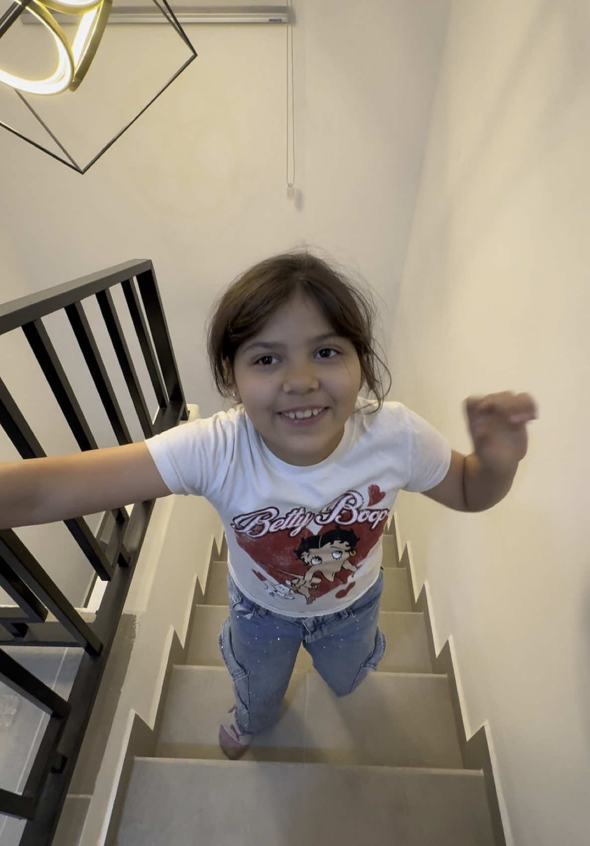 NOS ENTREGARON LOS MUEBLES DE LOS CUARTOS DE LAS NIÑAS 🥹 POR FIN LES CUMPLIMOS  SU SUEÑO A NUESTRAS HIJAS 👧🏻👧🏻 ESTA FUE SU REACCIÓN ✨ 