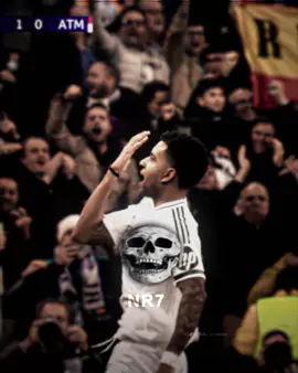 A por la 16 🔜 | my phone broke 😭 #aftereffect #fyp #viral #realmadrid #edit #halamadrid #alt 