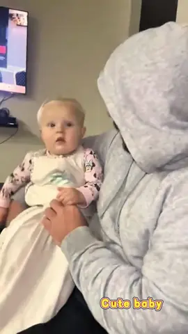 Funny and cute baby videos #baby #fyp #Foryou #Tiktok #cute #cutebaby #usa🇺🇸 #happy #Funny #❤️ #Love 