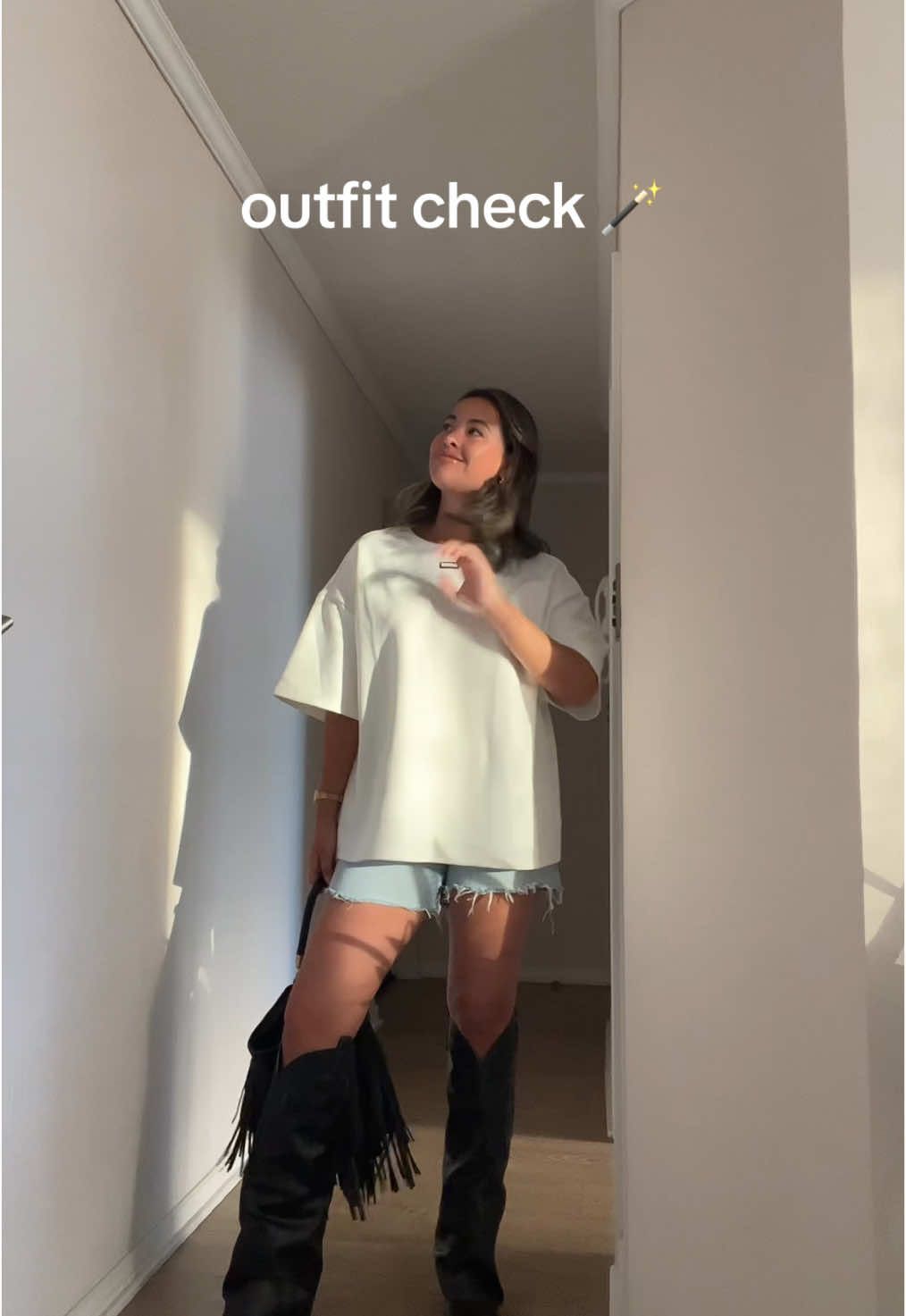 Que opinamos de las botas? 💗  son de @Fessia Zapatos #outfitideas #outfitinspo #botascowboy 