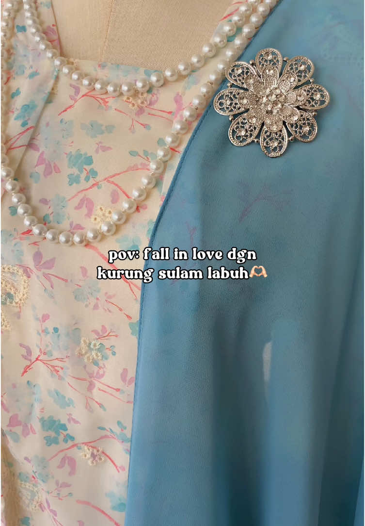 pov: fall in love dgn kurung sulam labuh🫶🏻#bajuraya2025 #bajukurungmoden2025 #bajukurungkedah #bajukurungtrendmurah #bajukurungstyleaesthetic #bajukurungfashion #bajukurungstyle #bajukurungtrend #kurungmoden2025  #kurungfashion #kurungstyle #kurungootd #TikTokFashion #kurungcollection #Dress #dressknit #dressmurah #dresscantik #affordablemodestfashion  #fashionterkiniwanita #fyp #zoearissa #skirt #skirtsatin #skirtprinted #TikTokFesyen #VideoStailFesyen #Malaysia #ZAhirkanrasasayang