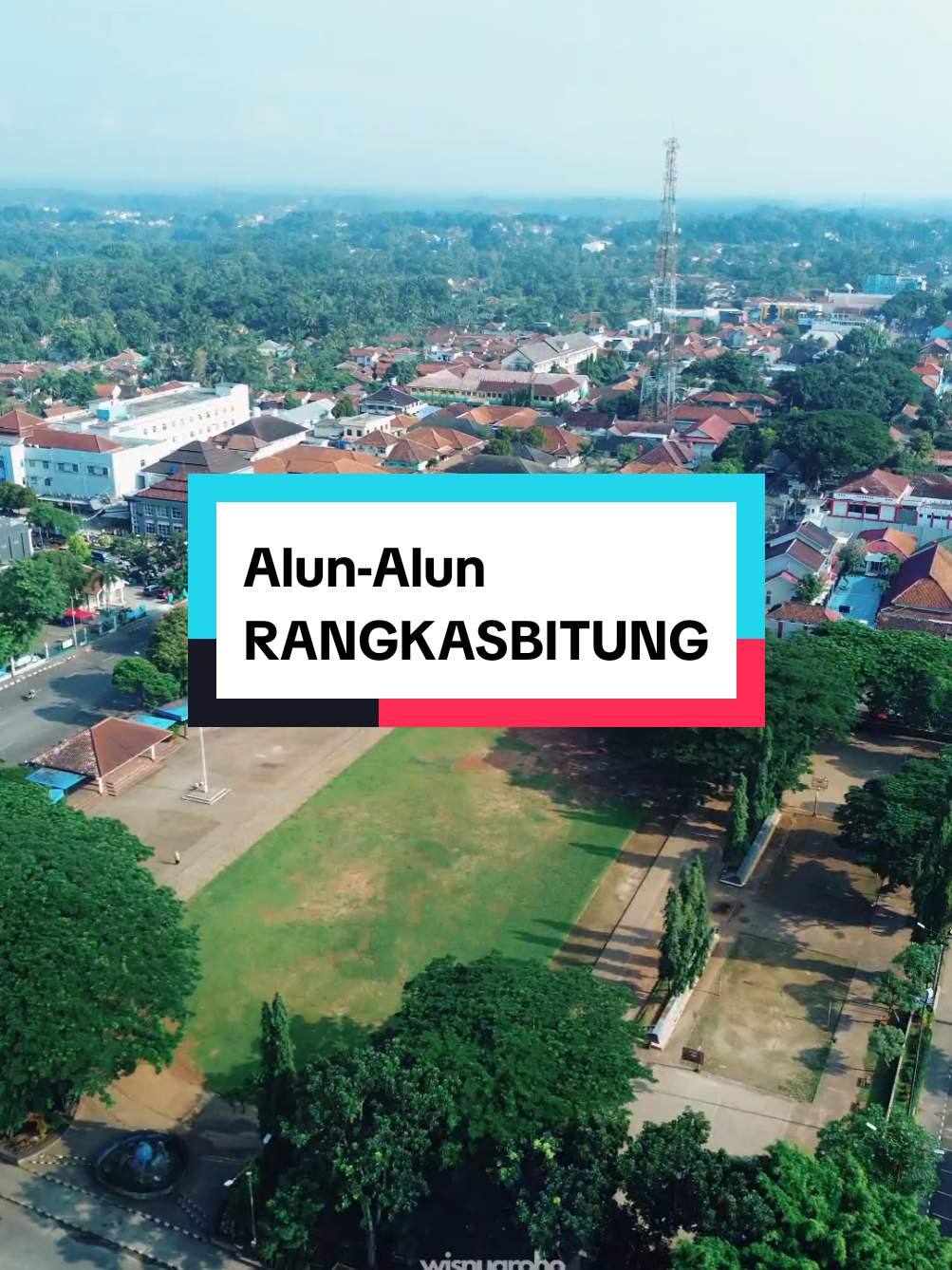 Pagi itu di Alun-Alun Rangkasbitung. 📍Alun-Alun Rangkasbitung, Kabupaten Lebak, Banten #alunalunrangkasbitung #rangkasbitungbanten #rangkasbitung #lebakbanten #dronevideo #fyp #jelajahramadan 