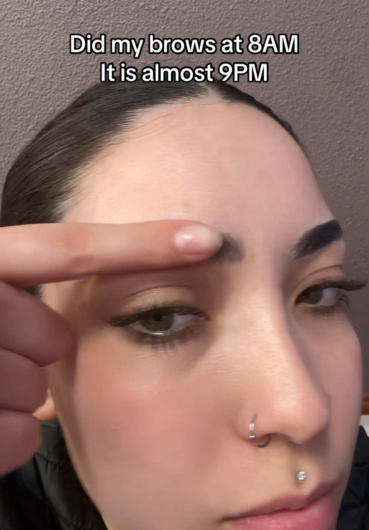 My fav eyebrow product that made it to 2025 w me 🤍 #combatgel #eyebrowshaping 