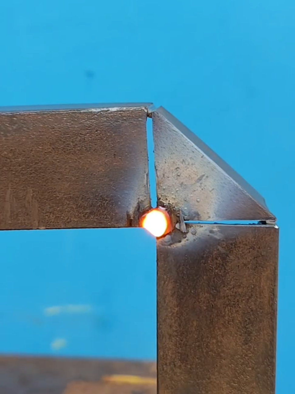 Only a few welders know how to make metal iron to 45 degrees #DIY #trickwelding # #Welding #Welder #WeldingLife #WeldingCommunity #WeldingArt #WeldingProjects #WeldingFabrication #WeldingWork #WeldingSkills #WeldingInspiration #WeldingForBeginners #AdvancedWelding #ProWelder #WeldingTips #LearnToWeld #TIGWelding #MIGWelding #StickWelding #ArcWelding #FluxCoreWelding #MetalArt #WeldingCreativity #CustomFabrication #DIYWelding #MetalCraft #PipelineWelding #UnderwaterWelding #IndustrialWelding #ConstructionWelding #AutomotiveWelding #WeldersOfTikTok #WeldingHacks #WeldingFail #WeldingWin #SparksAndSmiles #MetalMagic #WeldItLikeYouMeanIt #WeldingWorld #WeldingJourney #WeldingPassion #WeldingDaily #WeldingGoals #WeldingPro #WeldingMaster #WeldingEducation #WeldingCareer #WeldingJob #WeldingShop #WeldingRig #WeldingSetup