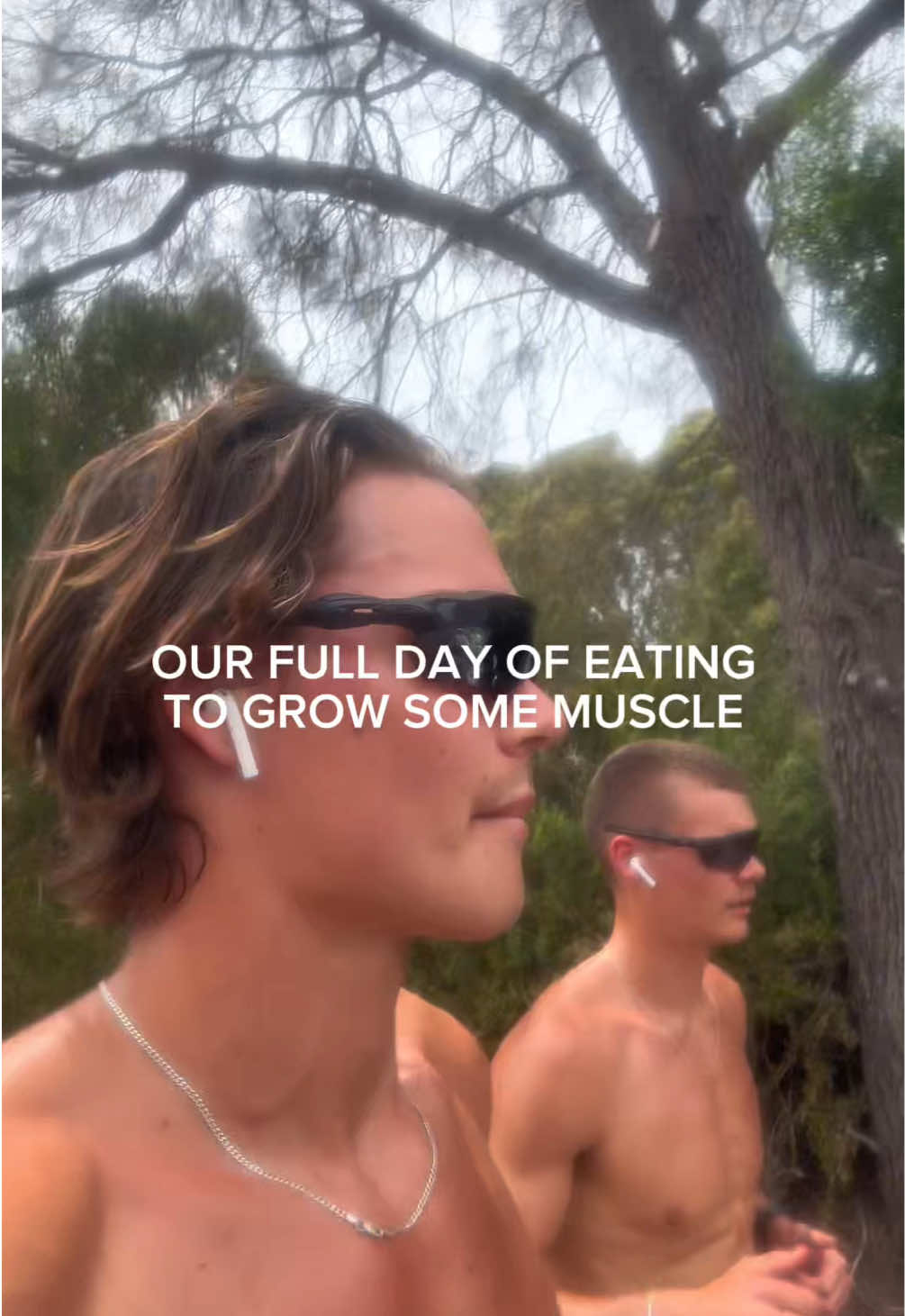 Our full day of eating to grow some muscle: - Long black ☕️  MEAL 1 🍳🍅  - 6 eggs - 100g cottage cheese - 1 tomato SNACK 🍌  - 1 banana MEAL 2 🥩🥑  - 340g lean beef mince - 1/2 avocado - 150g white rice SNACK 2 🍎  - 1 apple MEAL 3 🍦🫐🥭🍯  - 300g greek yoghurt - 200g blueberries - 200g mango - 15g honey MEAL 4 🥩🥔 - 300g porterhouse steak - 1 potato - some veg Let's get fluffy @willcollins___  #Fitness #workout #highprotein #healthylifestyle #nutrition #wholefoods #twins