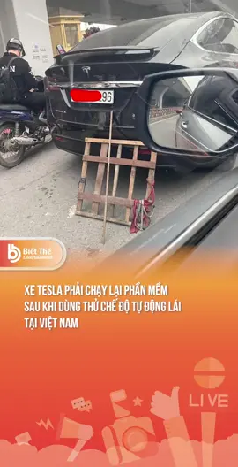 XE TESLA PHẢI CHẠY LẠI PHẦN MỀM SAU KHI DÙNG CHẾ ĐỘ TỰ ĐỘNG LÁI TẠI VIỆT NAM #OrangeAgency #BietTheNetwork #bietthenews #tintuc #news #onhaxemtin #trending #giaitri #fyp 
