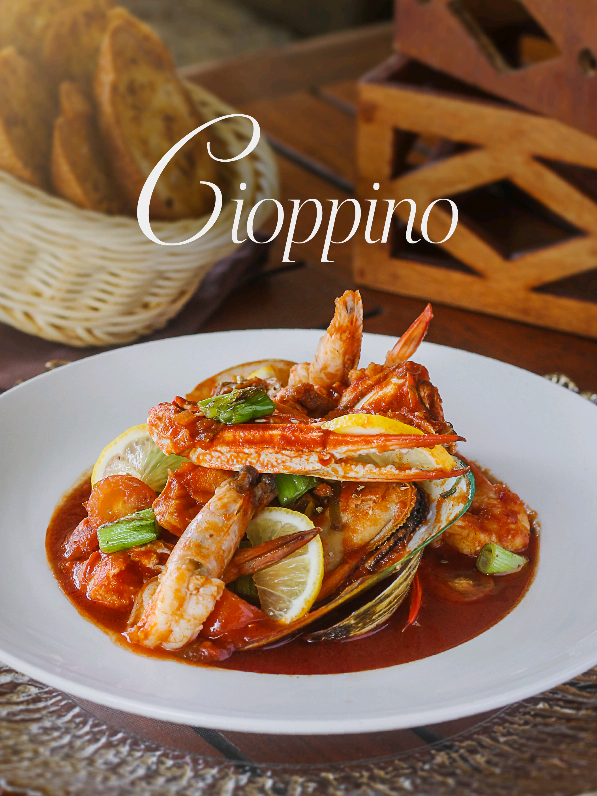 Indulge in our Cioppino, a hearty Italian seafood stew featuring a medley of fresh seafood simmered in a rich tomato and wine broth. Served with a basket of truffle garlic butter bread for the perfect pairing. Only for March at Deli Cafe. #Foodie #restaurant #lagoi #bintanisland #nirwanaresorthotel #nirwanagardens #hotelroom #culinaria 
