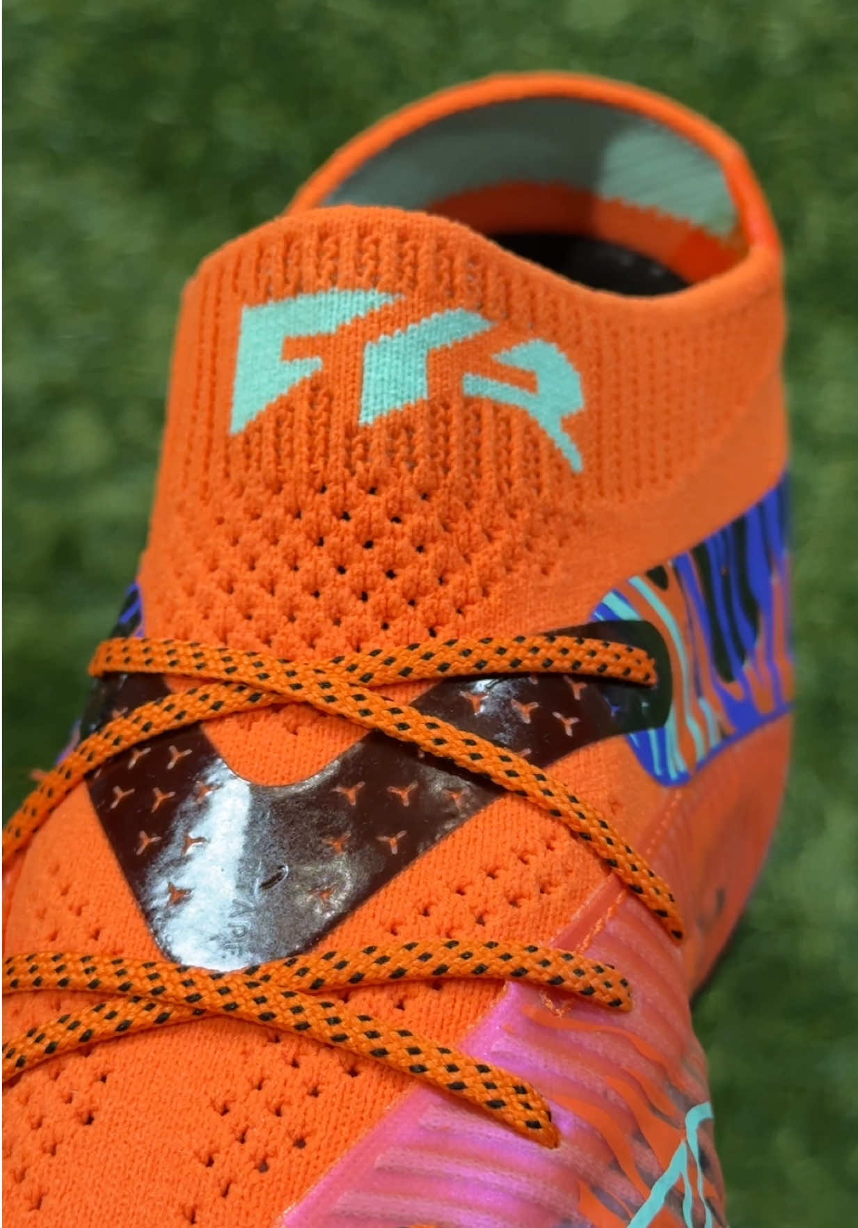 How do you rate the new Creativity Future 8s? #footballtiktok #soccertiktok #puma #pumafootball #pumafuture #future #neymar #neymarjr #football #footballboots #Soccer #soccercleats #sr4u 