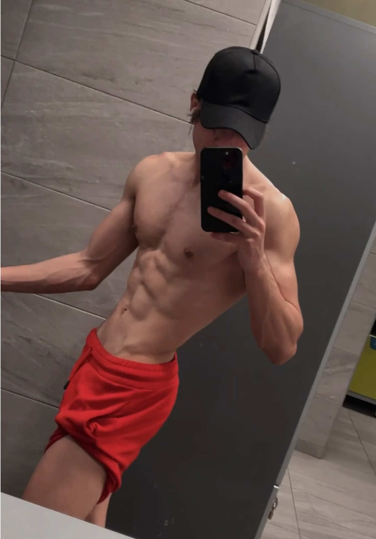 I’m B2K for a reason, and my mindset proves it 👑 . #fyp #viral #b2k #born2kill #Born2Kill #explore #share #gym #gymmotivation #athlete #athestic #model #models 