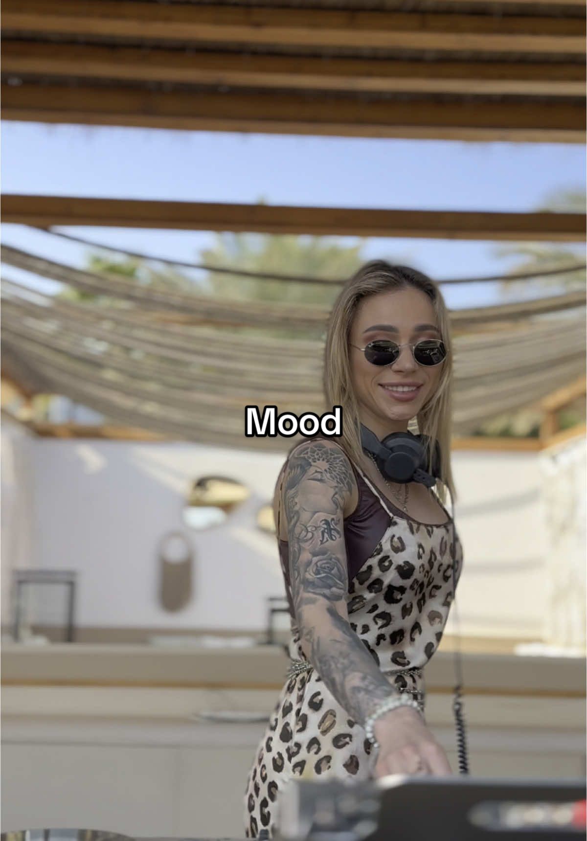 Mood 🐆 #djgirl #afrohouse #melodichouse #housemusiclovers #housemusic #beachvibes #beachparty  #vibes #goodmusic  #electronicmusic #melodicafro  #musicenergy #catchthevibe 