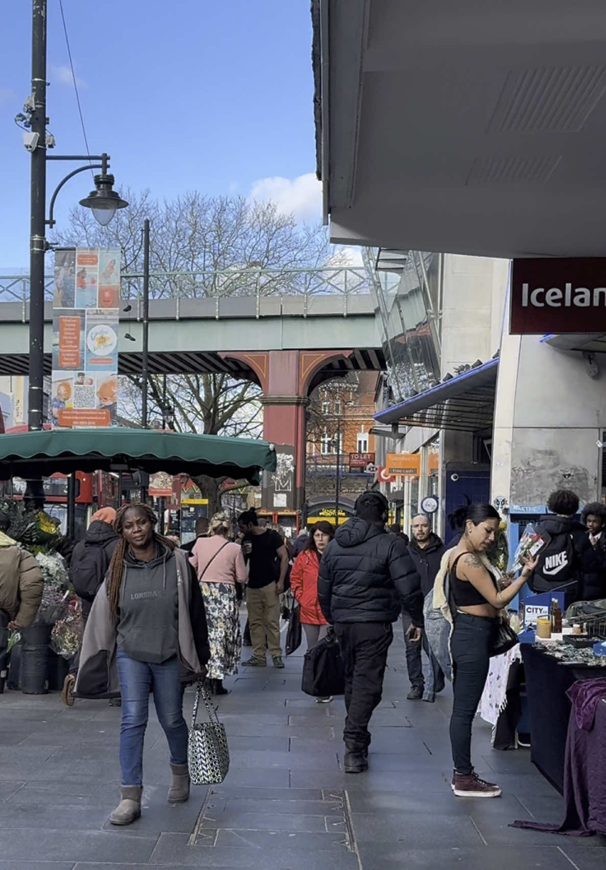 London Streets 🇬🇧 Brixton Road, Brixton, SW9 