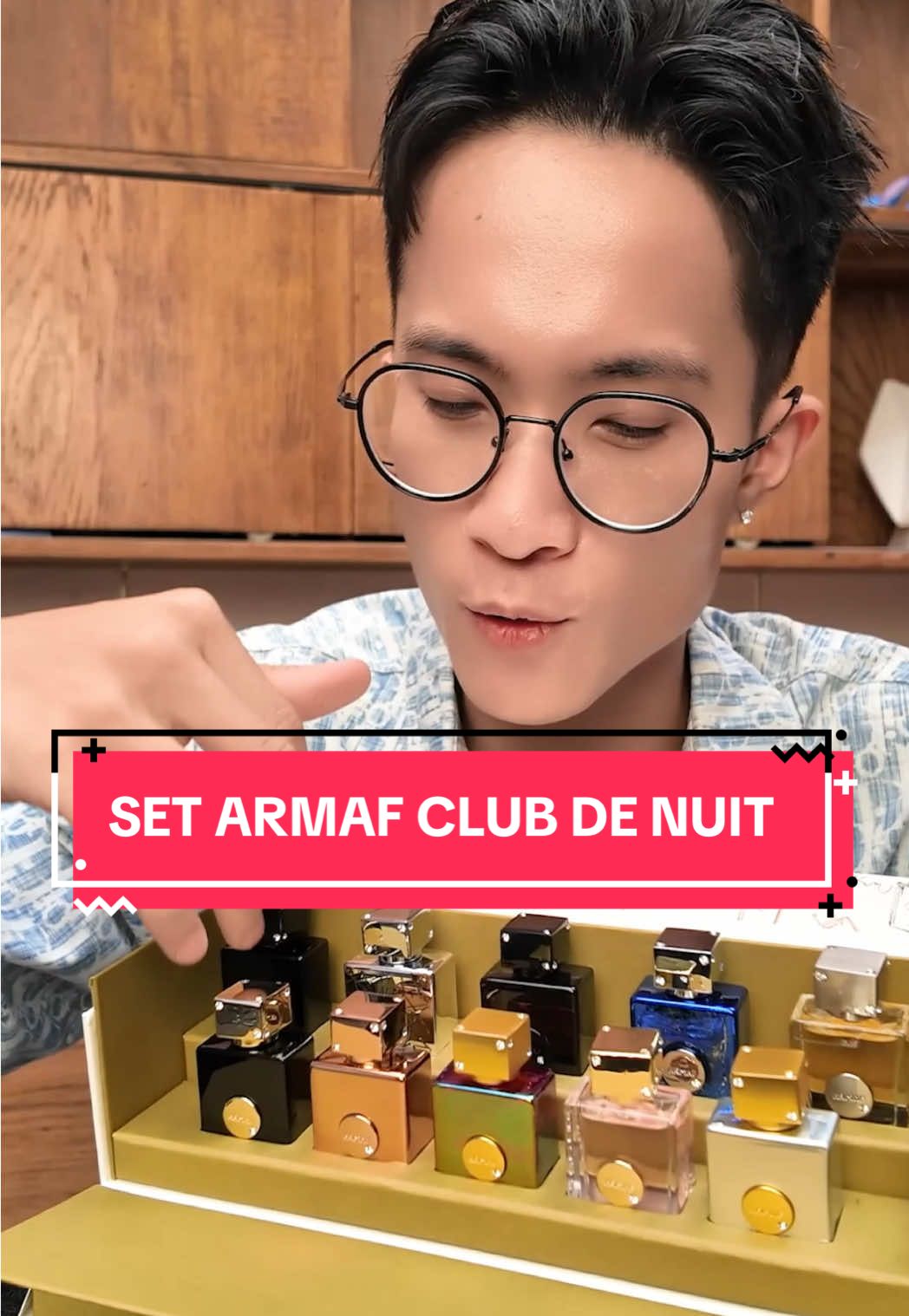 Trời ơi mọi người ơi, gấp lắm rồi. Lép phải tranh thủ lên clip sớm cho các bạn xem nè. Đây là cái set quà Armaf Club De Nuit 10x5ml dạng chấm, bộ sưu tập này siêu hiếm luôn á. Set này gồm 10 mùi, 5 lọ nam, 5 lọ nữ, mang đến những trải nghiệm mùi hương tuyệt vời cho các bạn muốn sưu tầm. Đây cũng là món quà mơ ước dành cho những bạn yêu thích khám phá và trải nghiệm mà ko cần chi quá nhiều. Hàng vừa về 1 ít nên là ai mà mê thì tranh thủ nha #lepthelittlekid #dichlep #tiktokmentor #LearnOnTikTok #nuochoa #perfume #perfumetiktok #perfumes #nuochoablanc #blanc #nuochoanu #nuochoachinhhang #nuochoachiet #nuochoafullsize #nuochoafullseal #clubdenuit #woman #women #armaf #quatang #gift #giftideas #8thang3 #quoctephunu #internationalwomensday #bangai #nguoiyeu #quyenru #thanhlich #phacach #clubdenuitwoman #intense #man #limited #untold #iconic #5ml #nuochoacham #dangcham #setarmaf #setqua #setnuochoa #imperial #imperiale #milestone #untold #sillage #urbanmanelixir 