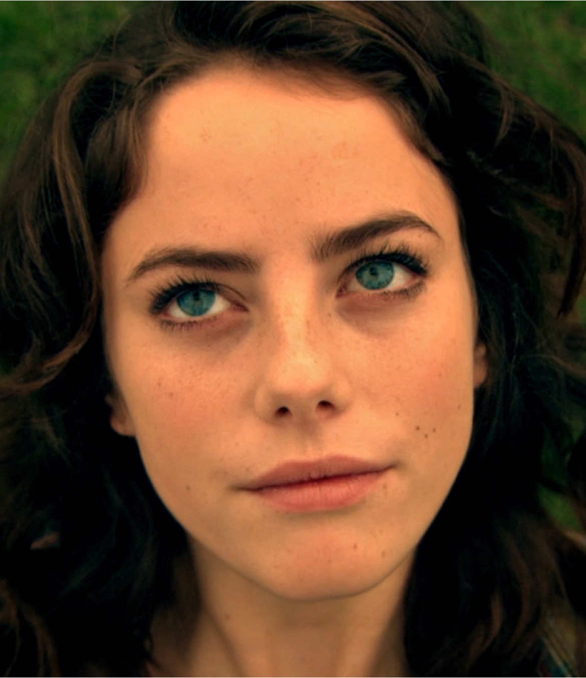 her eyes                                                                                                               #skinsuk #skinsedit #effyskins #effystonem #skinsgen1 #skinsgen2 #kayascodelario