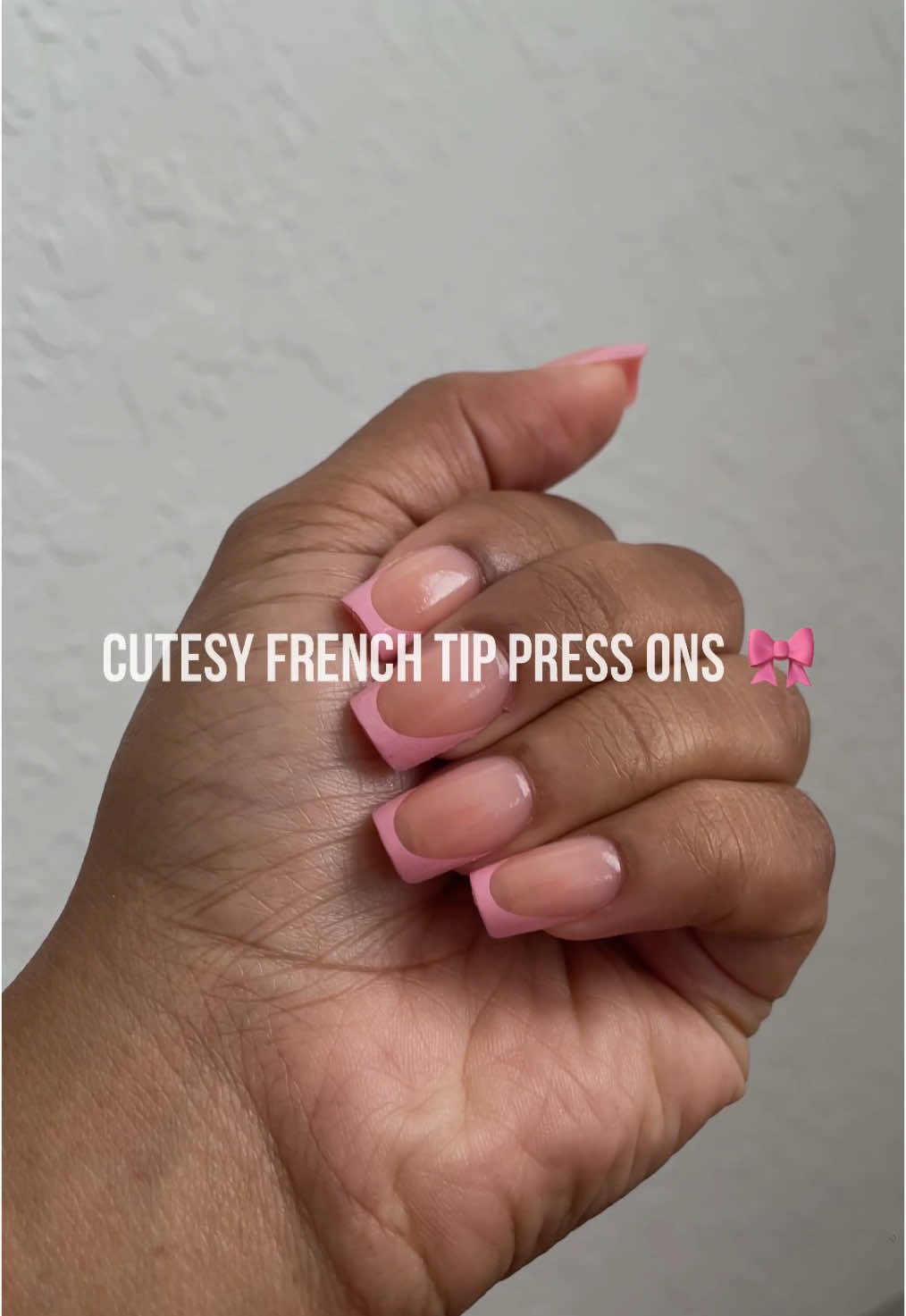 french tip press-ons 🎀 #frenchtipnails #frenchtippressons #amazonnailfinds #pressonnails 