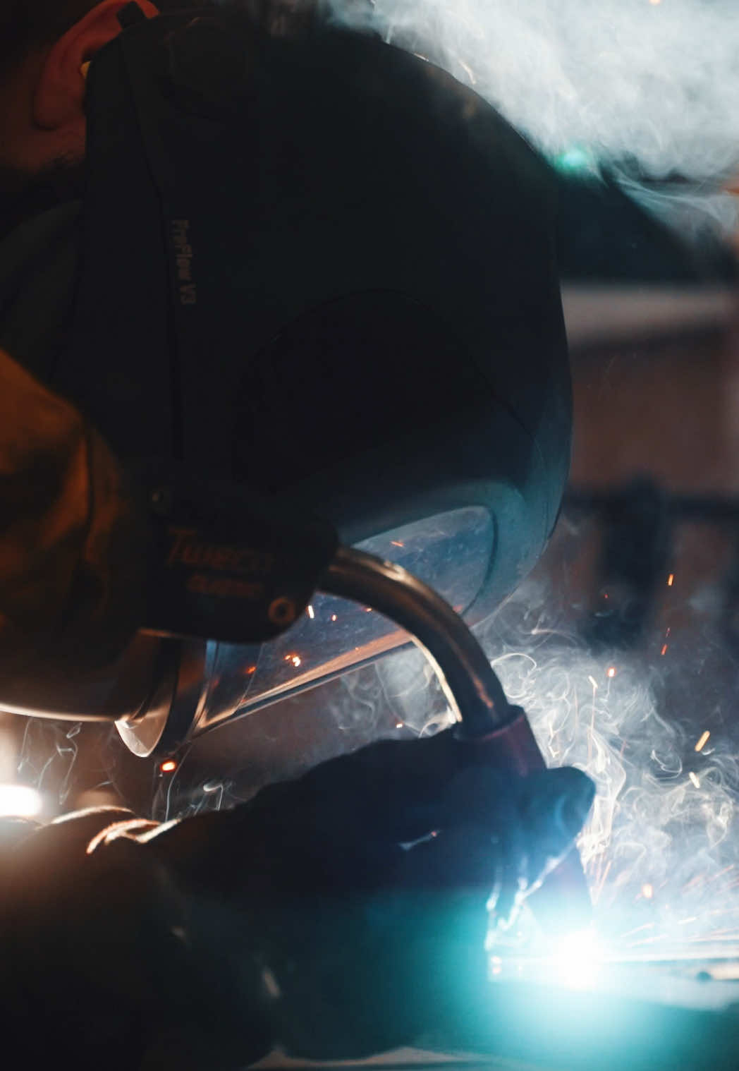 Great fun shooting some new promotional content for Stoaked Limited 🎥  My client wanted to showcase the process of creating one of their custom steel bed frames, from concept to completion 📈 Here is a few shots from the project    #videoproduction #videographer #videography #promotionalvideo #commercialvideo #commercialvideography #promotionalvideos #bespokefurniture #luxuryfurniture #steelfurniture #steelframe #videoproductioncompany #devon #bts #btsvideo #btsvideos #production 