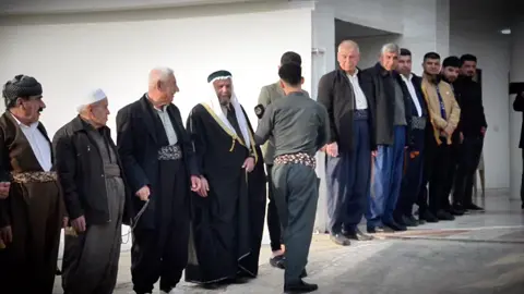 ئەو مرۆڤانەی سەختی ژیان پەروەردەی کردون هەرگیز نابنۆ بەقوتابی هیچ کەسێک    #قەویلەیم #شارەزوور #عەشیرەتی گێژی گۆران#کەلار #سلێمانی_هەولێر_کەرکوک_دهۆک #capcut 