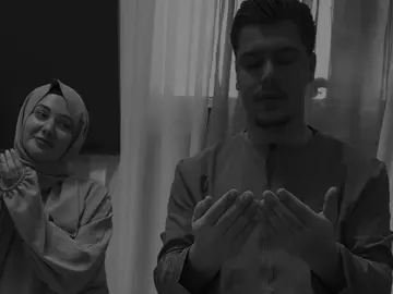 عروسه النور تاج البدر يبرزها 