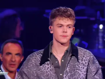 Charles est-il séducteur ? 🥸 #staracademy #staracademytour #charlesdore #edits #fyp #staracademy2024 #charlesacademy #tournée #staractournée #tournee @charlesdoreoff 