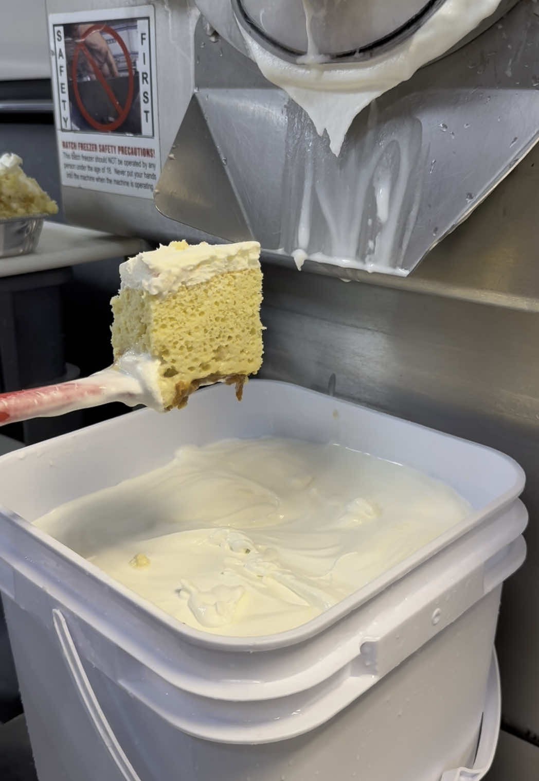 Helado de Tres Leches 🍰 #paratiiiiiiiiiiiiiiiiiiiiiiiiiiiiiii #fyp #helado #tresleches 