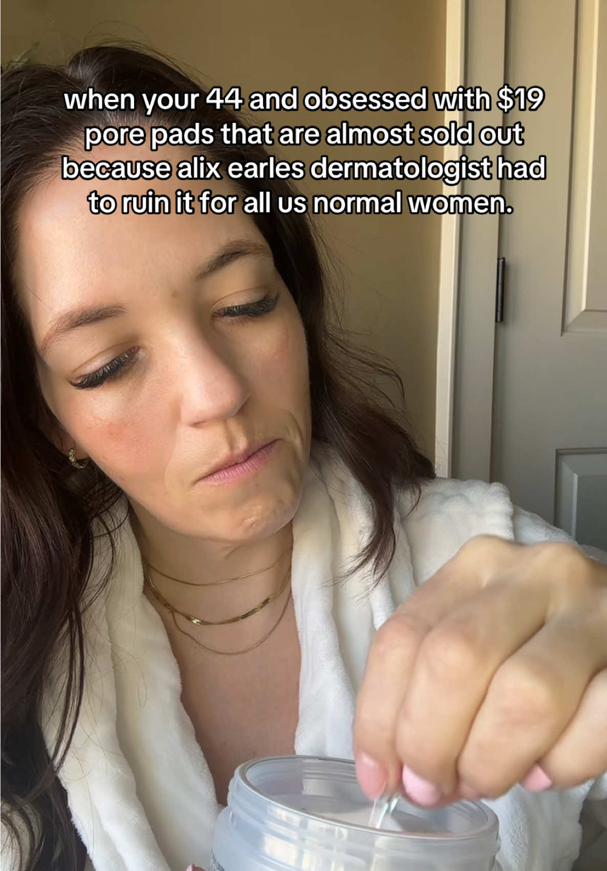 Zero pore pads from @Medicube Global are a non-negotiable part of my skincare routine. These better not sell out! #medicube #tonerpads #medicubeporepads #koreanskincare #glassskin #skincare #womenover30 