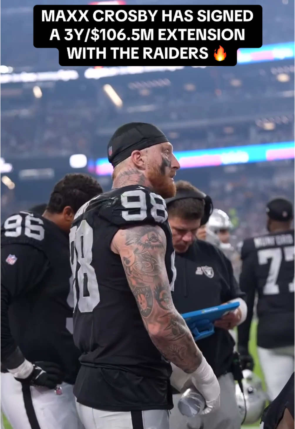 Breaking: #LasVegasRaiders are signing #ProBowl DE #MaxxCrosby to a three-year, $106.5 million extension that includes $91.5 guaranteed, making him the highest paid non-quarterback in #NFL history, sources tell Adam Schefter. The deal was negotiated by CJ LaBoy and Doug Hendrickson of Wasserman.