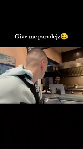 Paradejz😂#xyzcba #fourupage #fouryou #fyp #viraltiktok #simi #viralvideo #capcut #video 