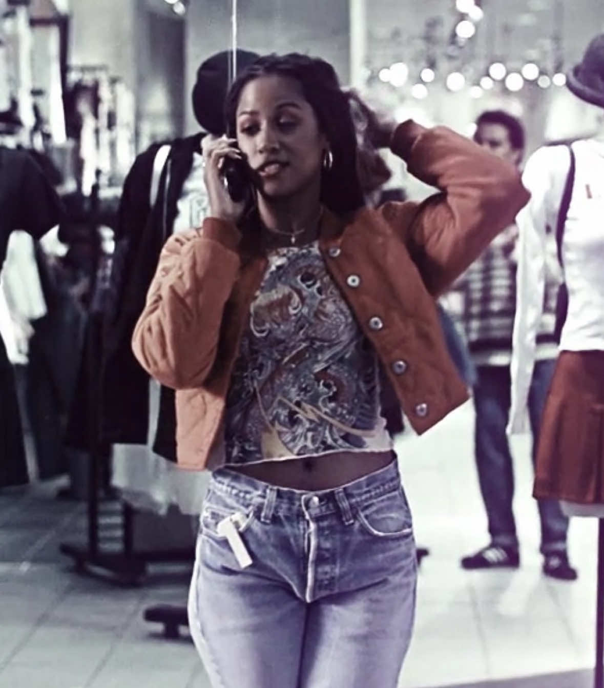 outrageous!!  [cc me juicy couture on my payhip!!] #mikaavfx #editing #aftereffects #edits #outrageous #britneyspears #dionnedavenport #dionnedavenportedit #staceydash #clueless #cluelessedit 