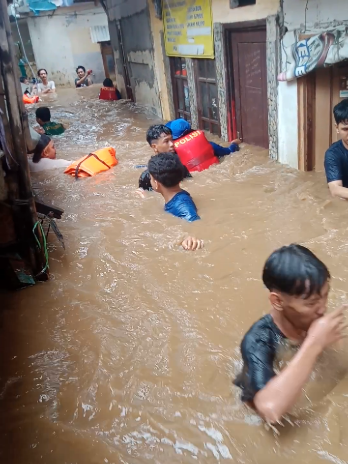 banjir siaga 1 #banjir #jakarta 