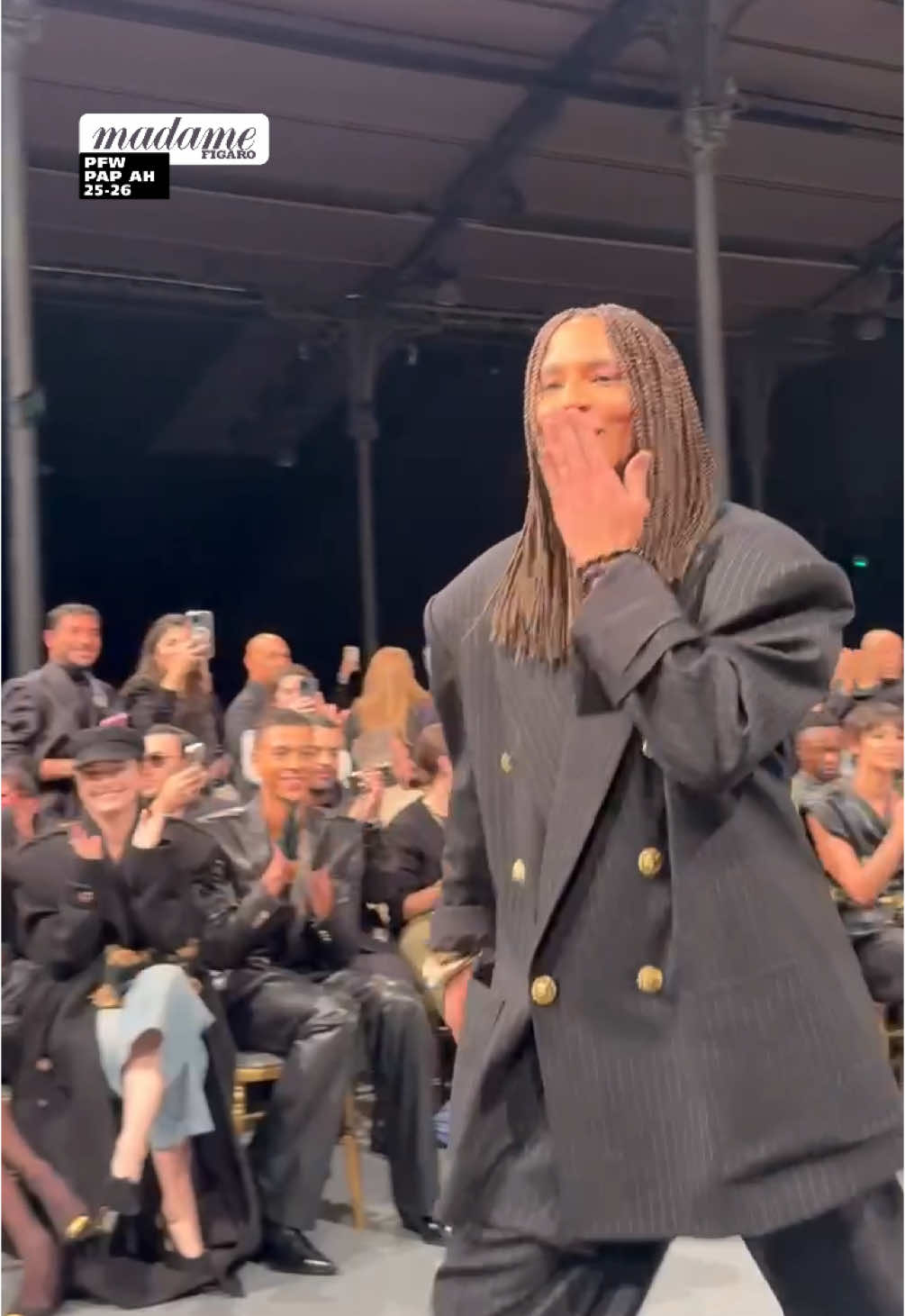 #olivierrousteing au défilé @Balmain #PFW #parisfashionweek #TikTokFashion #fyp 