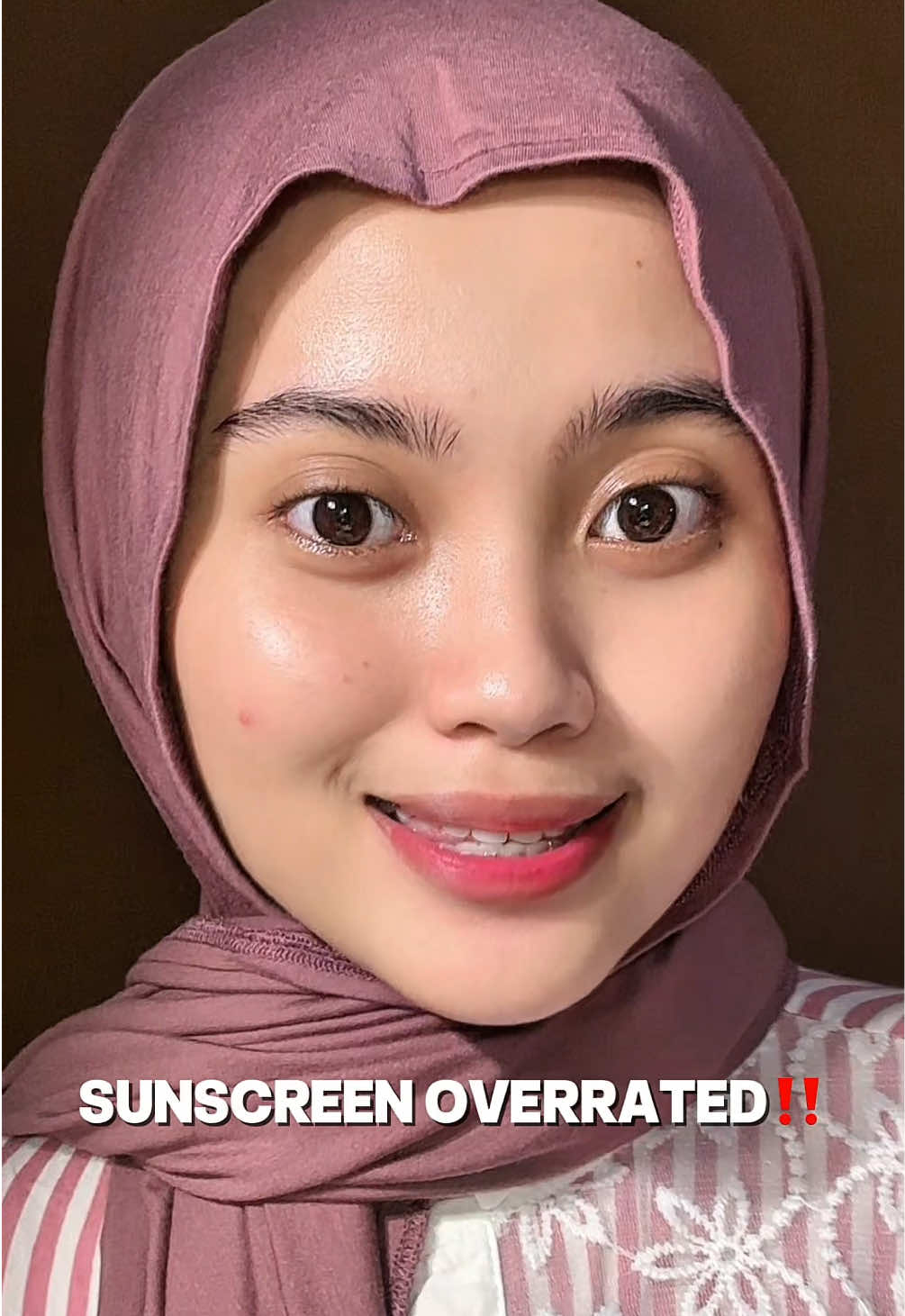 Ini dia sunscreen yang overrated versi akuu! coba kalian tonton videonya sampai habis guys✨ #sunscreenreview #rekomendasiskincare #3in1sunscreen #ahwskinlab