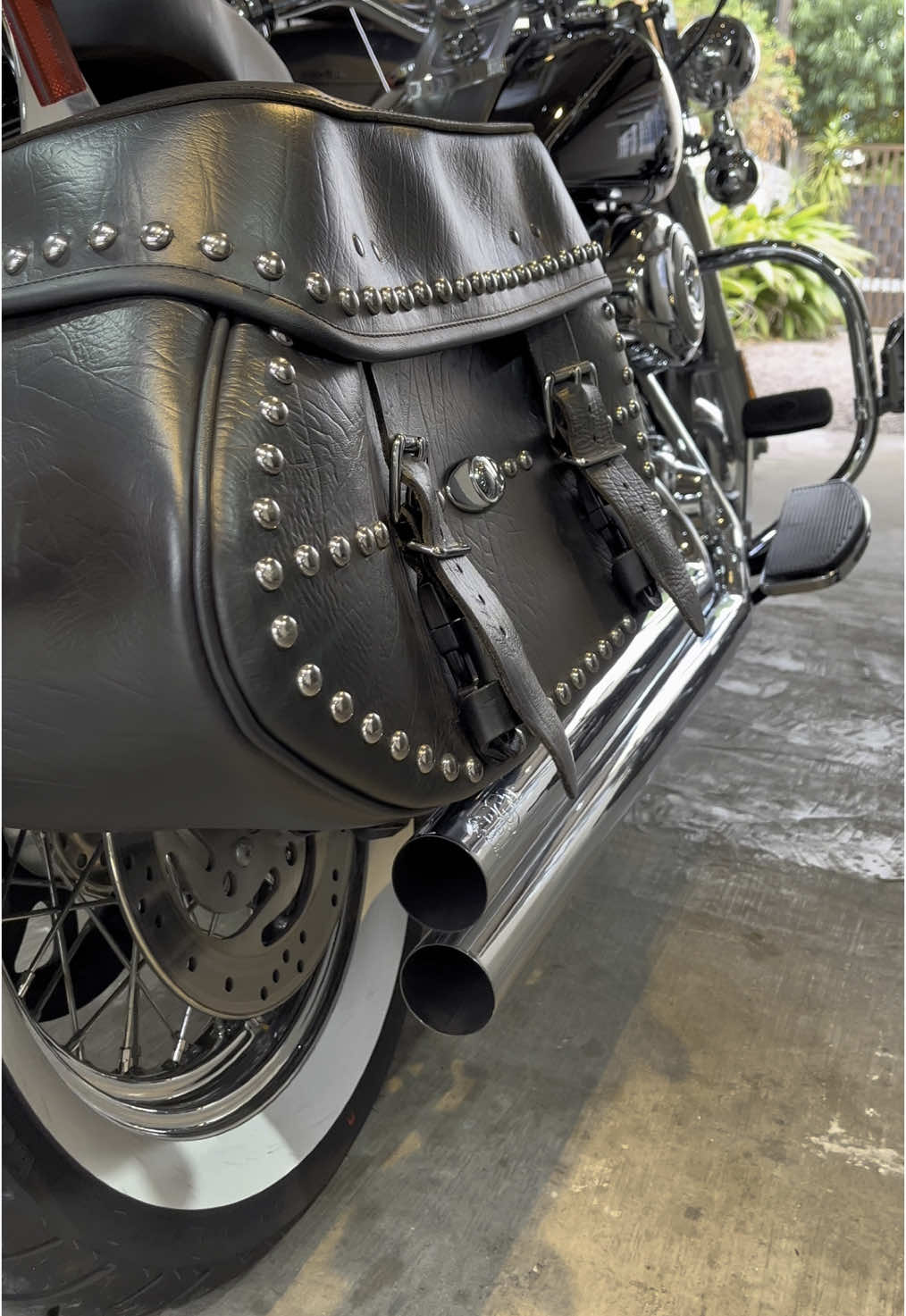Heritage Softail passando para uma troca de óleo e verificação de alguns pontos de rotina, cuide bem da sua moto, agende já sua revisão!  #heritage #heritagesoftail #heritagesoftailclassic #harley #harleydavidson #harleysoftail 