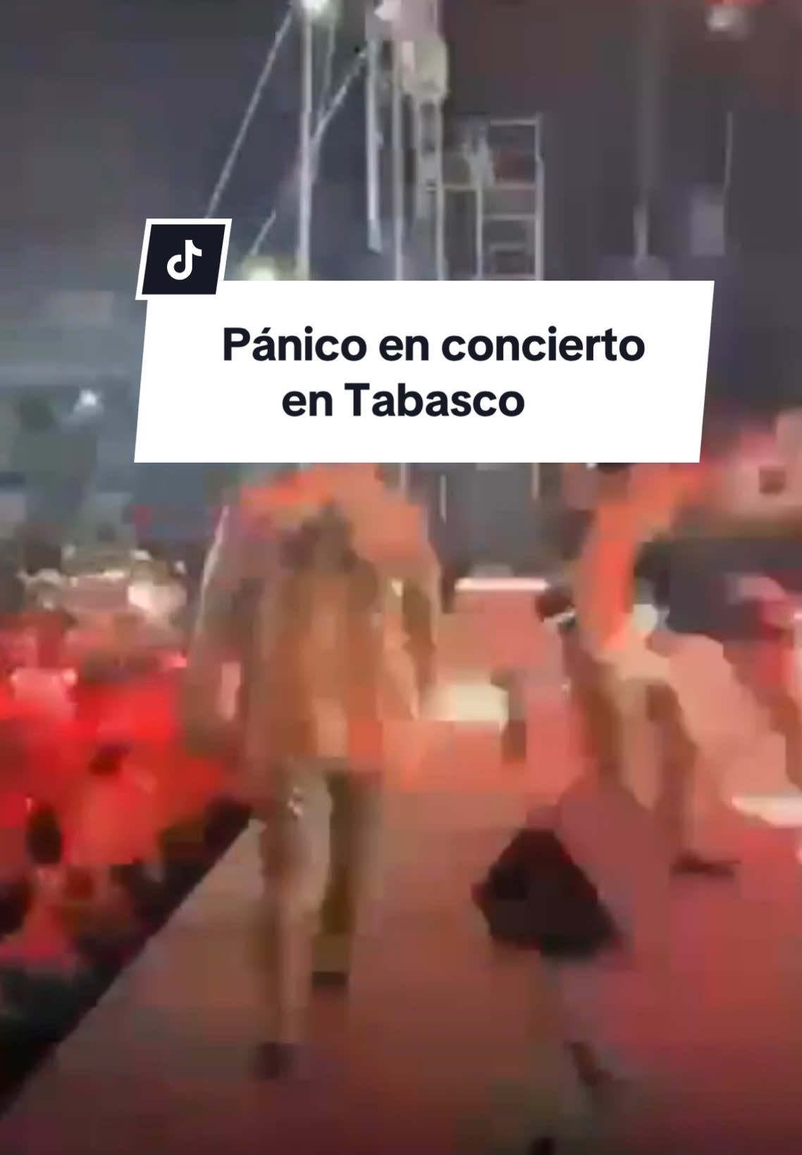 Pánico en concierto en Tabasco, la arrolladora y los presentes salen corriendo  #noticias #mexico #ultimahora #tabasco #arrolladorabandalimon #tenosiquetabasco #tenosique2025 #conicerto #caos #noticiasmexico #viral_video 