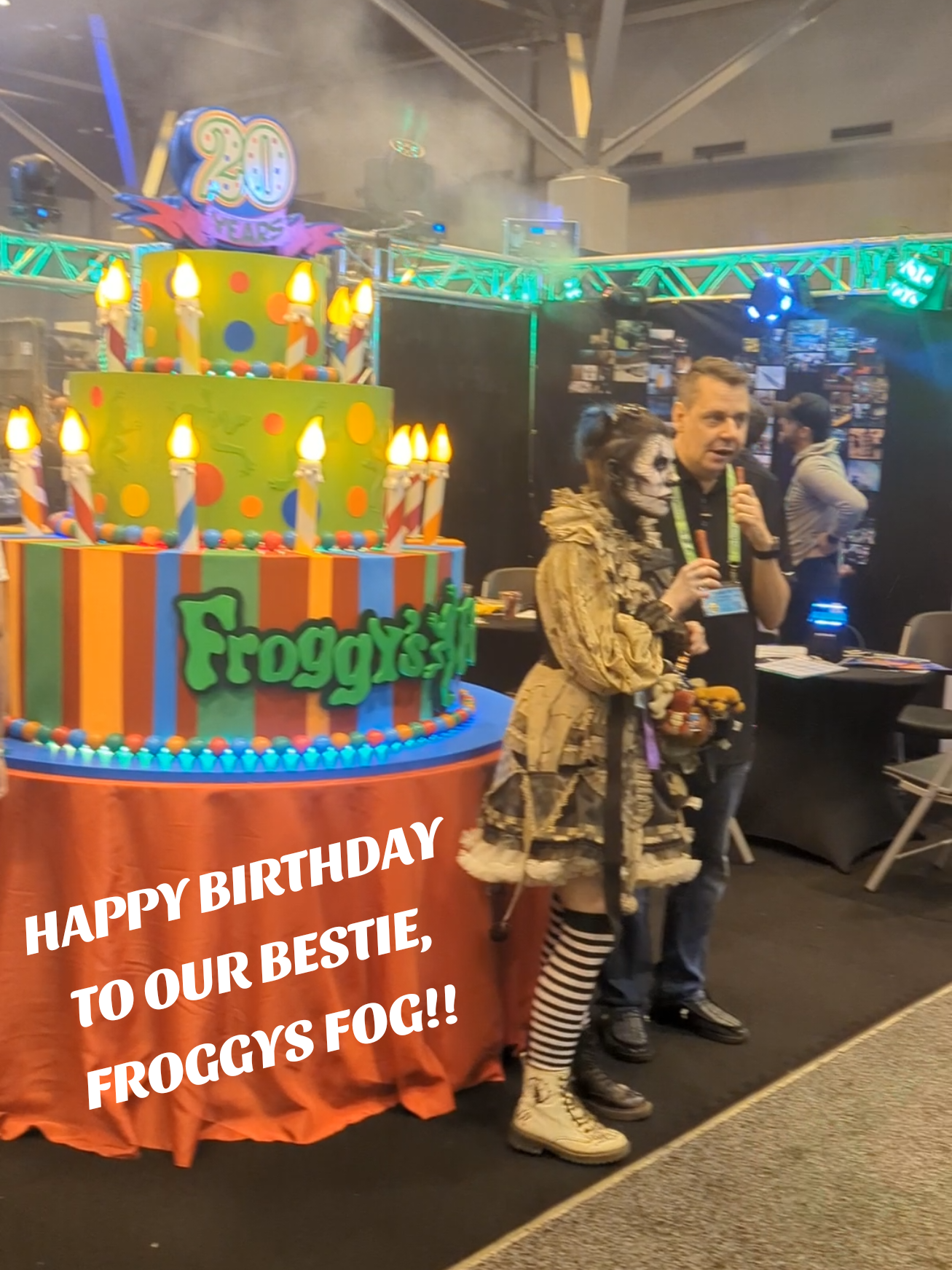 You know we love Froggy's Fog, so of course we'll be celebrating their 20th birthday. Our YouTube show Days of the Living Dead wouldn't be the same without Froggy's 🐸🎂🖤🧟🎥 @Froggy's Fog @🦈SHARKY🦈  @HellsGate Haunted House  @TransWorld’s Tradeshows 