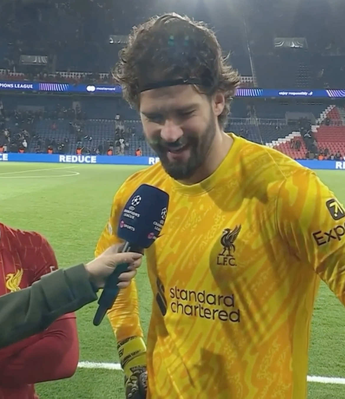 افضل حارس فالعالم 😭❤️❤️#liverpool #alissonbecker #psg 