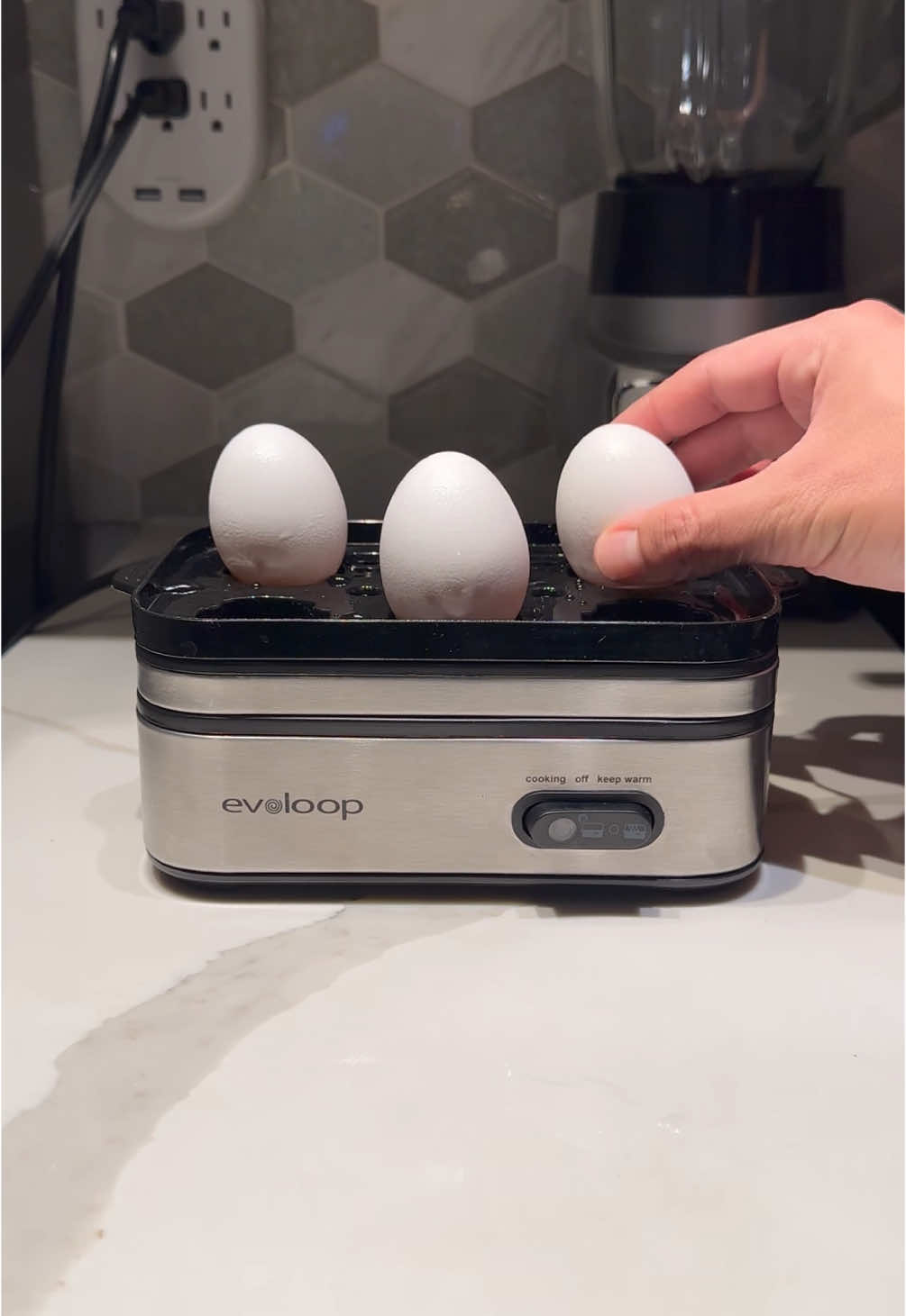 Otra manera de cocinar huevos #huevosduros #cocinaviral #cocina #maquinadehuevos 