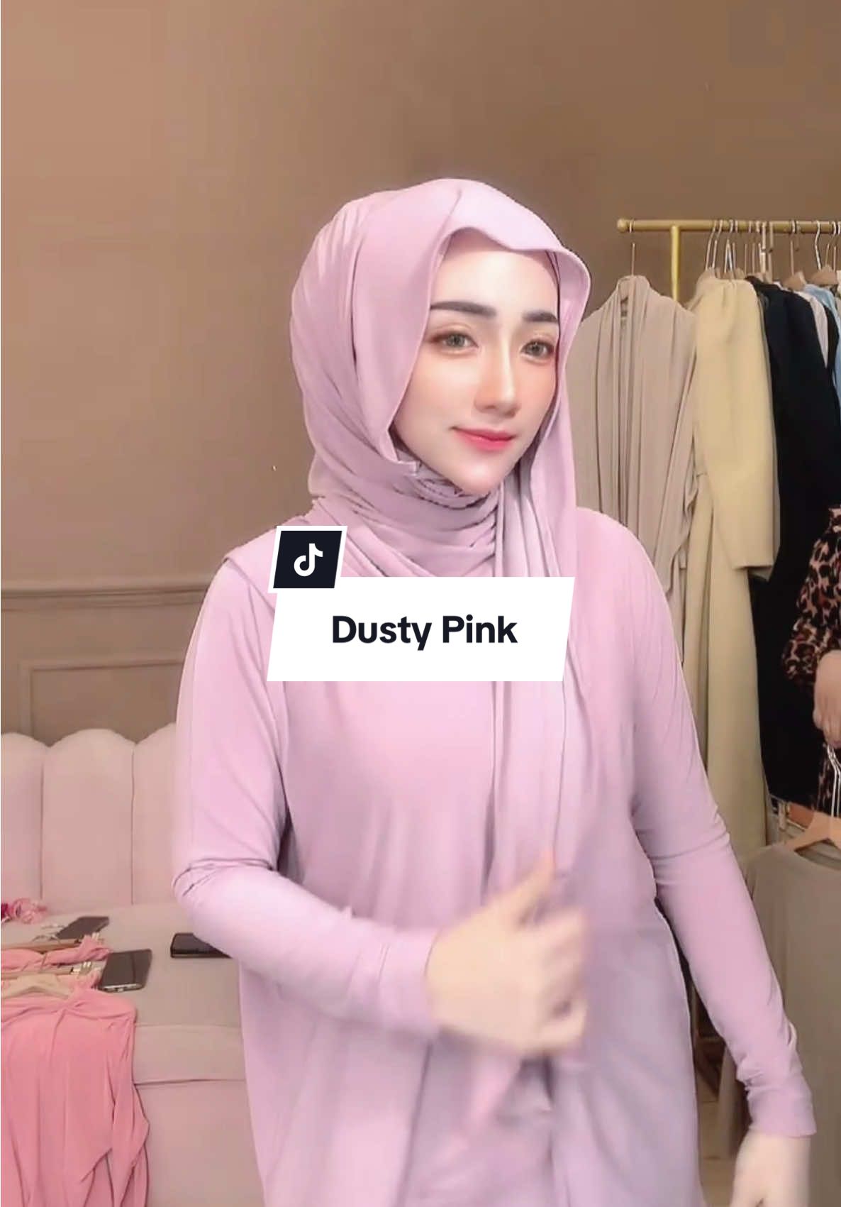 Dusty Pink 😍 #LIVEhighlights #TikTokLIVE #LIVE #ramadhanekstraseru #set3in1 #pashminameleyot #celanacutbray #atasanbatwing #setjersey 