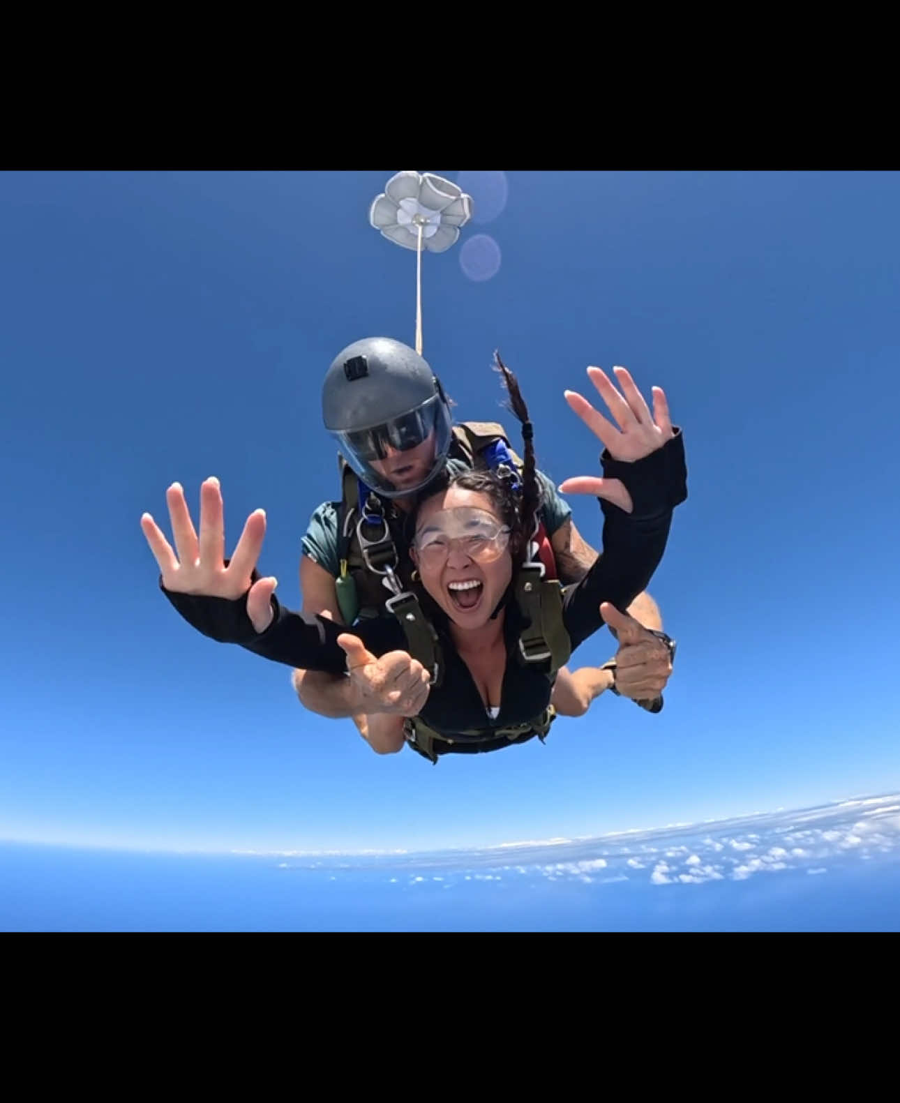 Truly what hozier’s yell feels like 🥹🪂 #hozier #hawaii #skydive #skydiving #oahu #bucketlist #northernattitude #friends 