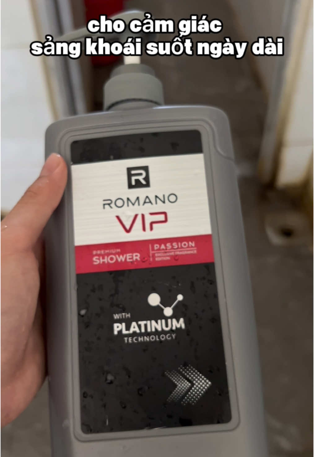 Muốn đẳng cấp, phải có mùi hương xứng tầm! Romano VIP Passion bí quyết cho phái mạnh tự tin, cuốn hút! 💪✨ #RomanoVIP #ĐẳngCấpPháiMạnh #SữaTắmNam #MùiHươngNamTính #PháiMạnhLịchLãm #GroomingTips #SạchVàThơm #ĐànÔngPhongCách  #SữaTắm #ChămSócDa #TắmSạch #HươngThơmQuyếnRũ #TắmThơm #DaMịnMàng 