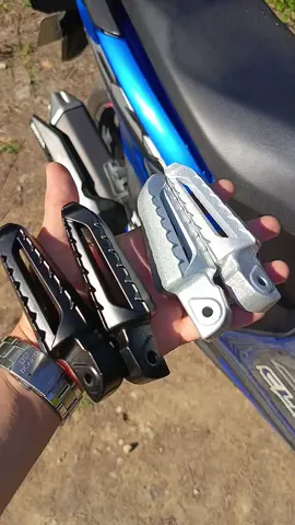 COD 2PCS HONDA CLICK V2 CLICK V3/Beat FI V3 Pillion Step Arm Footrest Alloy FootPeg Step Bar#barstep #rearfootrest #angkasan#hondaclick #fyp  #footrest #apakanmotor