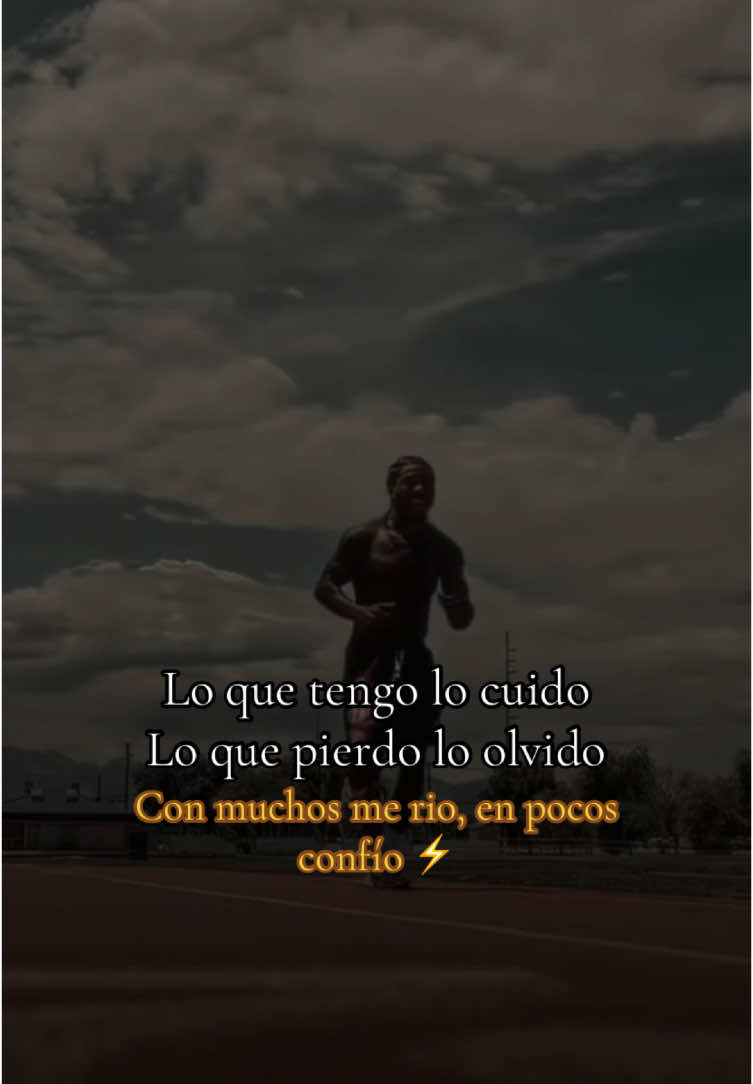 Lo que tengo lo cuido, lo que pierdo lo olvido, con muchos me rio, en pocos confío⚡️ #motivacionpersonal #motivación #inspiracion #confianza #michaeljackson #gervontadavis #paratiiiiiiiiiiiiiiiiiiiiiiiiiiiiiii #rvmotivacion 