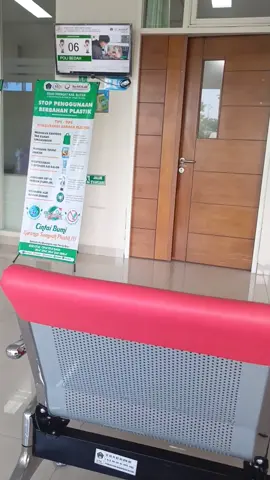 #RUANG ANTRIAN PASIEN POLI BEDAH RSUD S. BLITAR