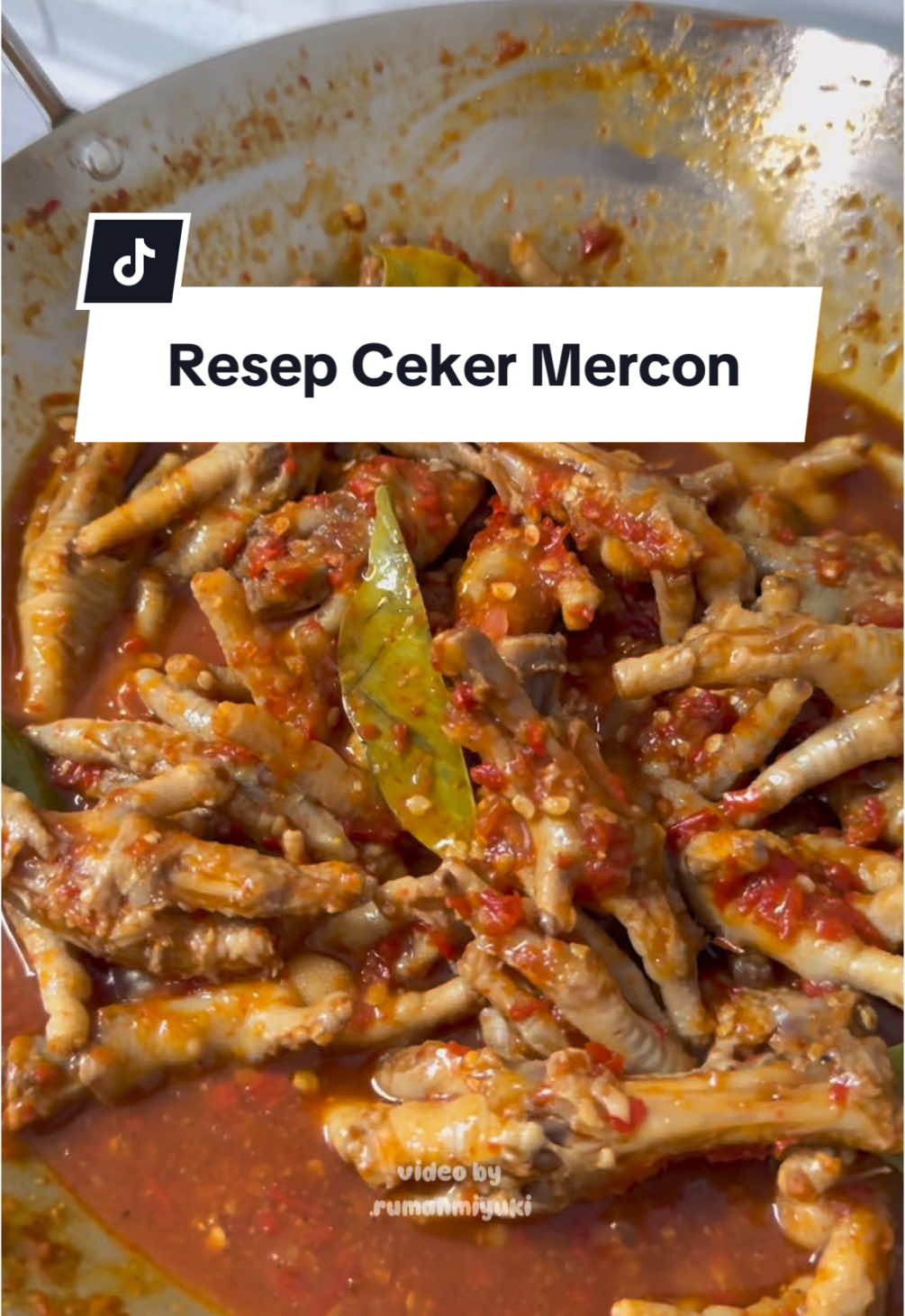 Resep ceker mercon empuk tanpa presto  Bahan Rebus ceker : - ceker 1 kg - Daun salam, sereh,daun jeruk, jahe, lengkuas - garam Bumbu Halus : -Cabe rawit, cabe merah besar, cake keriting sesuai selera -Bawang putih 10 siung -Bawang merah 15 siung -kemiri 3 butir -seres,lengkuas,daun salam&daun jeruk bumbu :  Garam,kaldu jamur,lada,saus tiram,gula aren, kecap manis, air secukupnya #resep #resepcekermercon #cekermercon #ceker #menubukapuasa #menusahur #reseptiktok #fyp 
