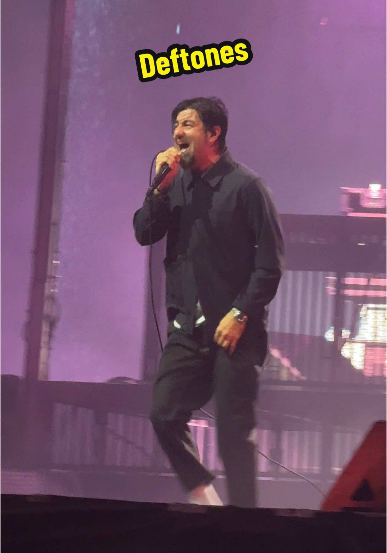 @deftones performing “Be Quiet and Drive (Far Away)” live in LA, 2025. #deftones #chinomoreno #whitepony #rock #rockmusic #hardrock #altmusic #livemusic #concerttok #OnTour #musictok #musicontiktok @MusicOnTikTok #concerts #music