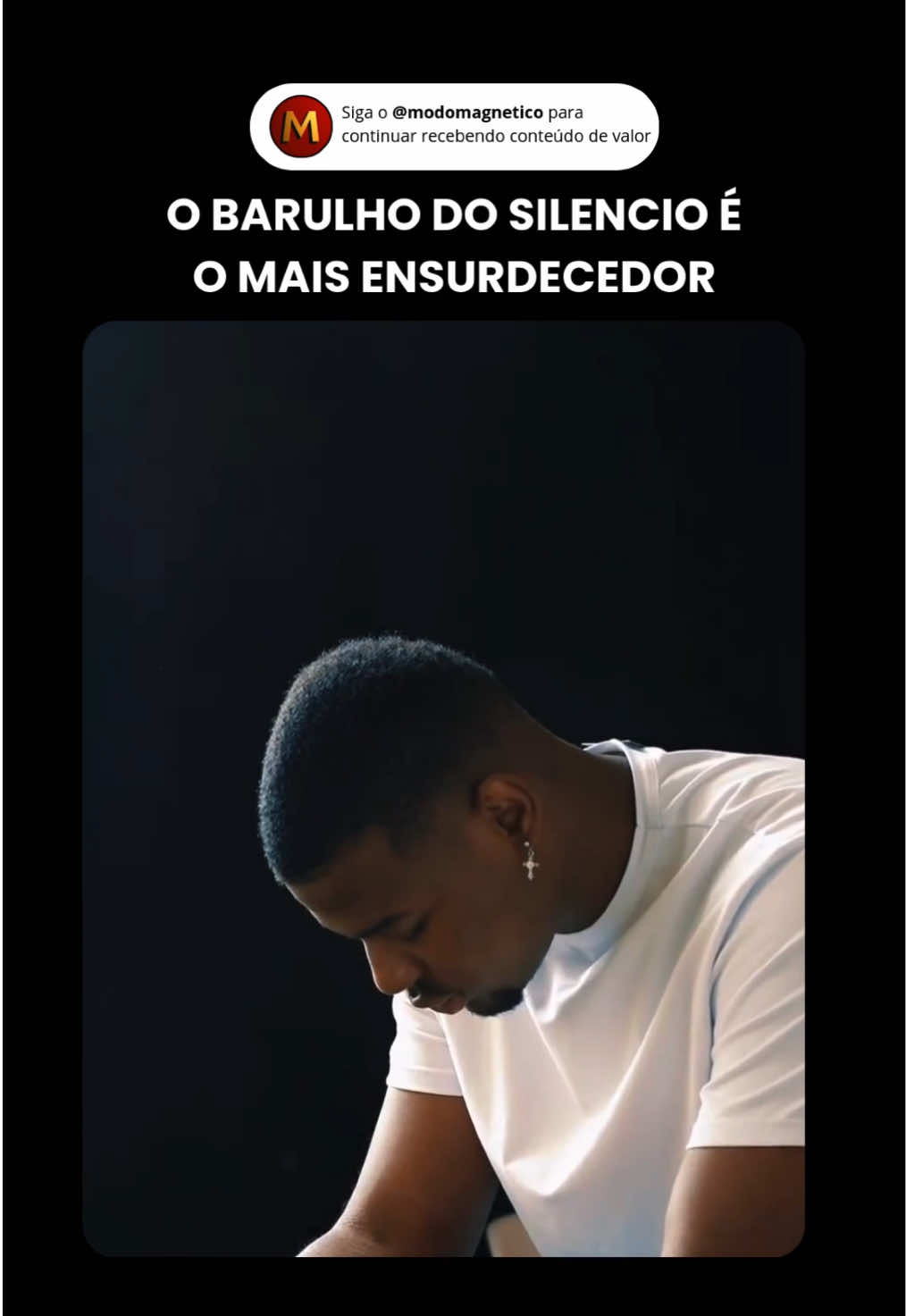 Quantos homens você conhece que sofrem em silêncio? O homem quebrado se silencia. Ele diz que está tudo bem, mesmo quando tudo está desmoronando. Prefere carregar o peso sozinho a ser um fardo para alguém. A sociedade ensinou que ele precisa ser forte o tempo todo, mas até os mais fortes precisam de suporte. 🔎 Você já passou por isso ou conhece alguém que vive assim? Comenta aqui! 📢 Curta, comente sua opinião, compartilhe e siga @modomagnetico. #ForçaMasculina #Resiliência #Superação #Foryou #fyp 
