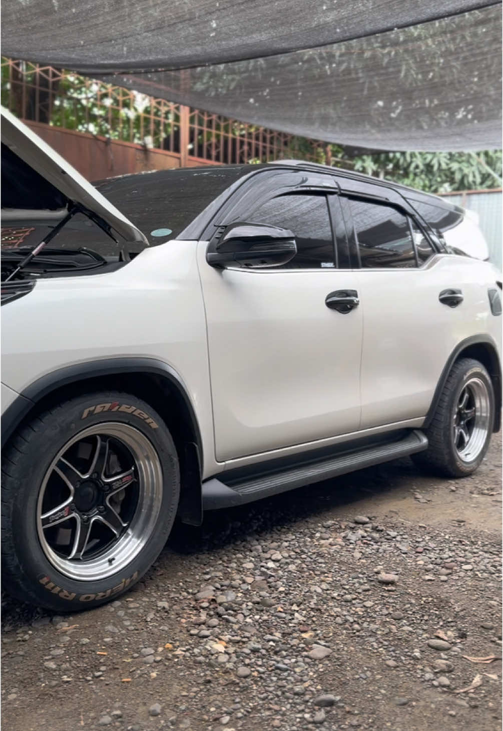 Kabit boost gauge! #fyp #pearl #toyota #bpremapecuphilippines💨🇵🇭 #toyotafortuner #bidotexhaust #eightelevenautocare 