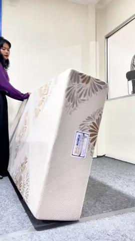 Rekomendasi Kasur Busa Dengan Tebal 30cm  Kasur Busa Maibox Diamond Series ini cocok banget untuk kalian yang cari kasur busa dengan ketebalan yang lumayan tinggi, Dengan penggunaan bahan bahan yang berkualitas membuat kasur ini pas untuk menjadi pilihan kalian  Kalian cari Kasur Busa yang memiliki sensasi Sejuk? Yuk mampir di @kasurduniaofficial  Yuk cek di keranjang kuning dan kepoin Kasur Busa Maibox T30 ini di live Sekarang juga🥰 #kasurbusa #kasurviral #kasuranakkost 